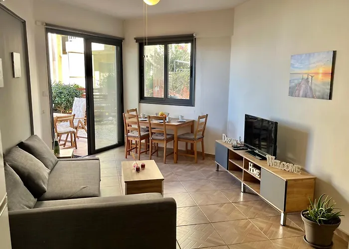 Diamond Complex アパート